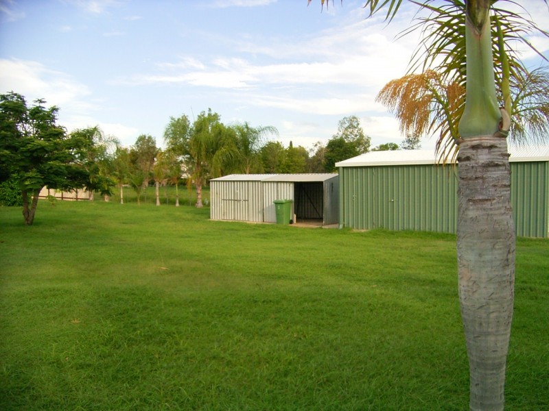 2 Zimitat Street, Gracemere QLD 4702