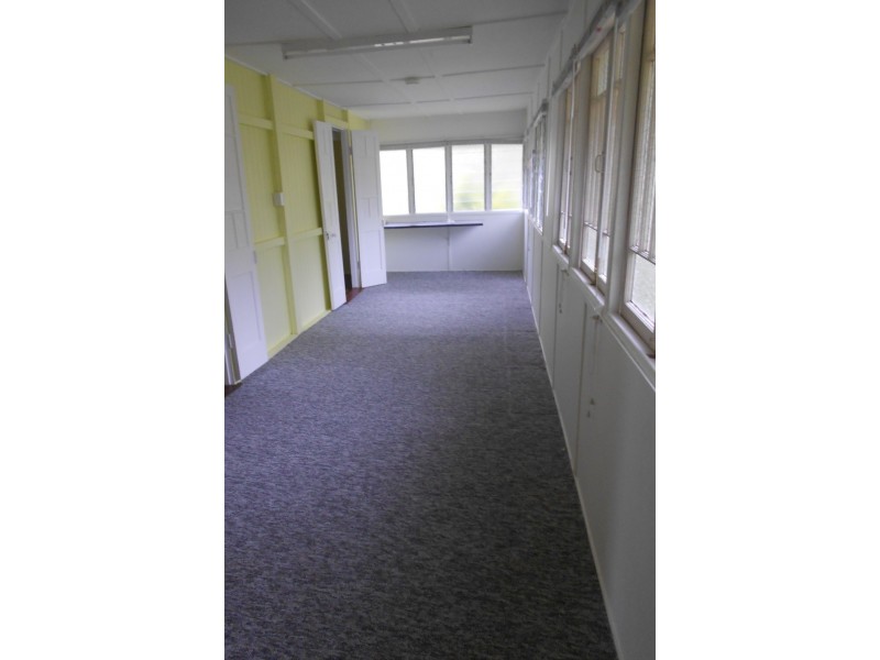 42 Gordon Street, Mount Morgan QLD 4714