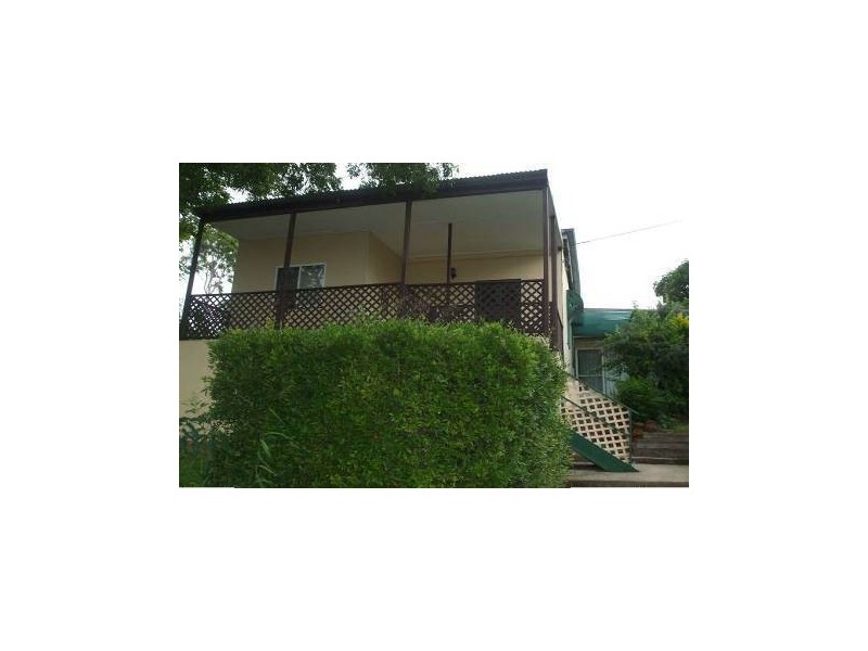 30 West Street, Mount Morgan QLD 4714