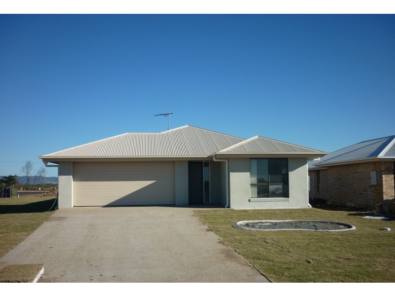 8 Belltrees Place, Gracemere QLD 4702