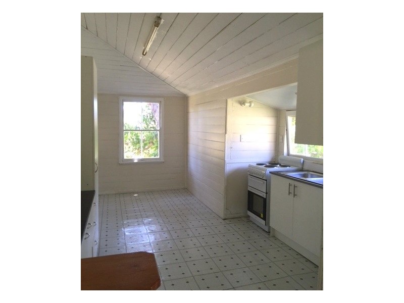 1 Lukin Street, Mount Morgan QLD 4714