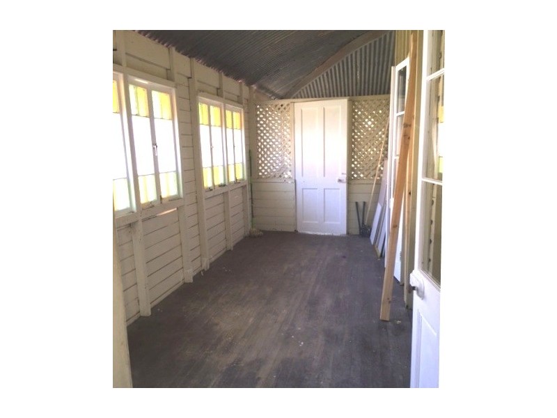 1 Lukin Street, Mount Morgan QLD 4714