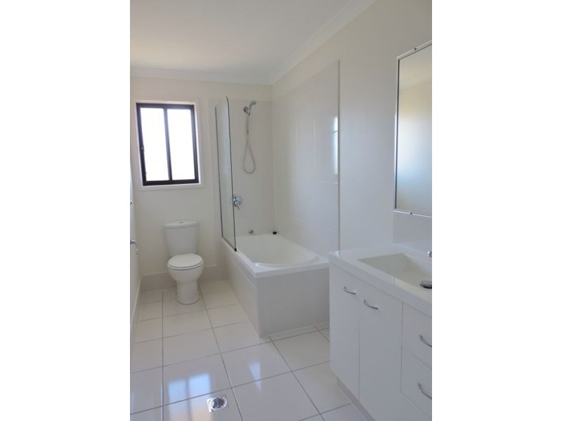 9 Brodie Drive, Gracemere QLD 4702