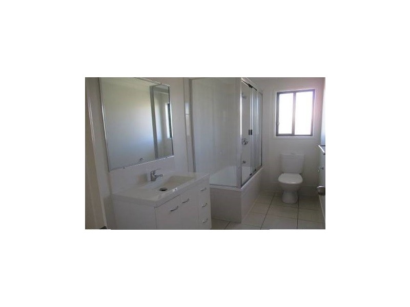 1 Maria Court, Gracemere QLD 4702