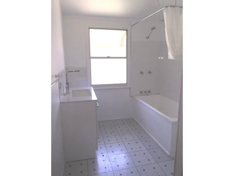 1 Lukin Street, Mount Morgan QLD 4714