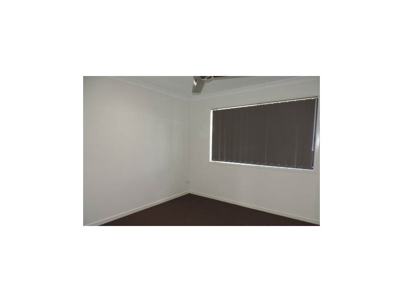 18 Florida Crescent, Parkhurst QLD 4702