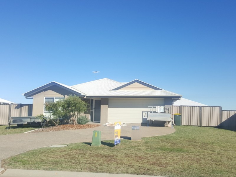 4 Belltrees Place, Gracemere QLD 4702