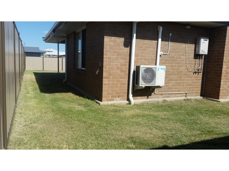 4 Belltrees Place, Gracemere QLD 4702