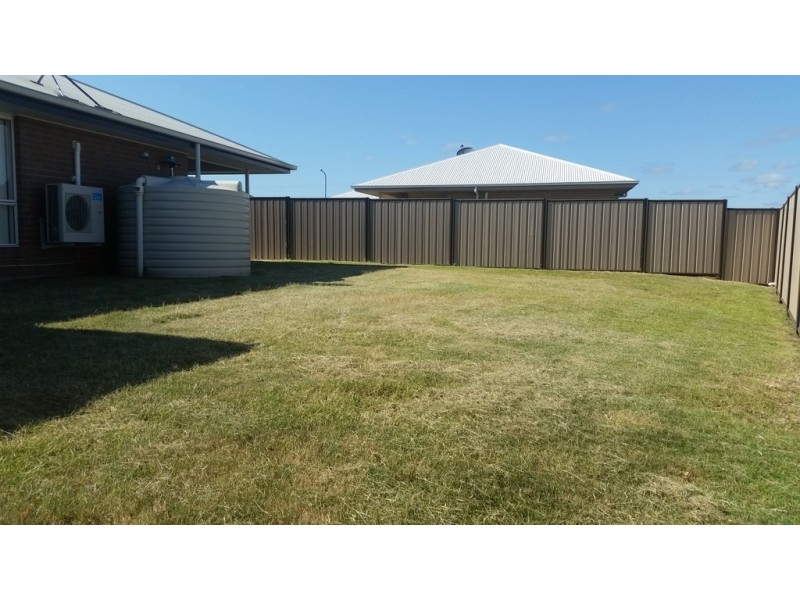 4 Belltrees Place, Gracemere QLD 4702
