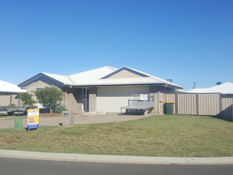 4 Belltrees Place, Gracemere QLD 4702