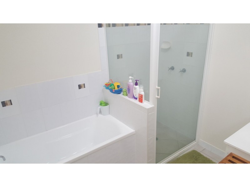2 Broadhurst Drive, Gracemere QLD 4702