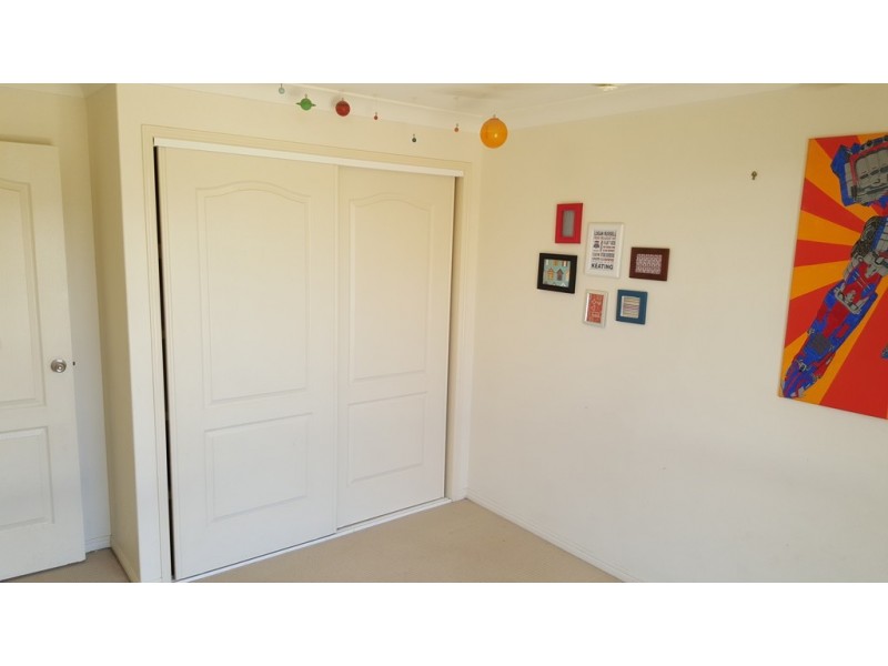 35 Seonaid Place, Gracemere QLD 4702