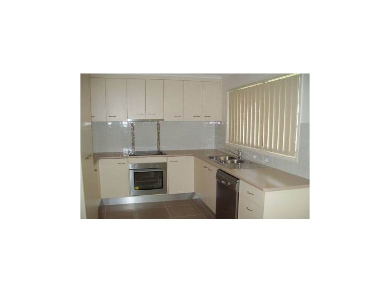 4 Chatterton Boulevard, Gracemere QLD 4702