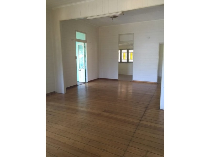 3 James Street, Mount Morgan QLD 4714