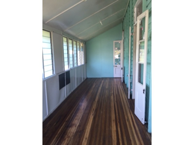 3 James Street, Mount Morgan QLD 4714