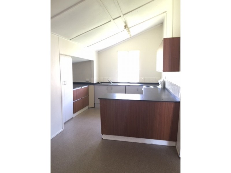 3 James Street, Mount Morgan QLD 4714