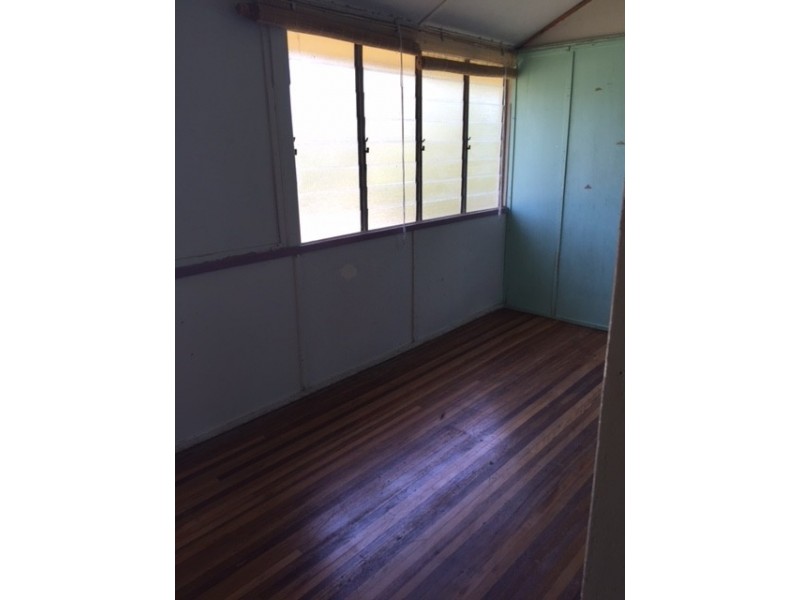 3 James Street, Mount Morgan QLD 4714