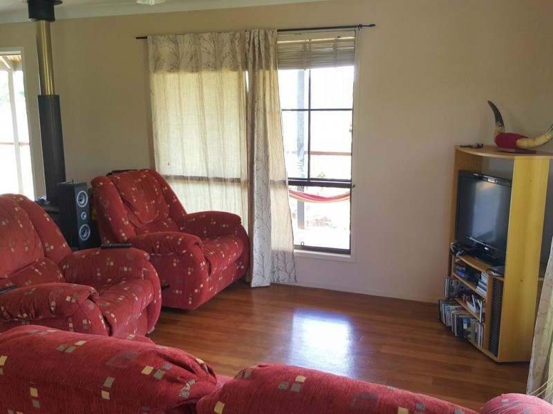 3 Hall Street South, Mount Morgan QLD 4714