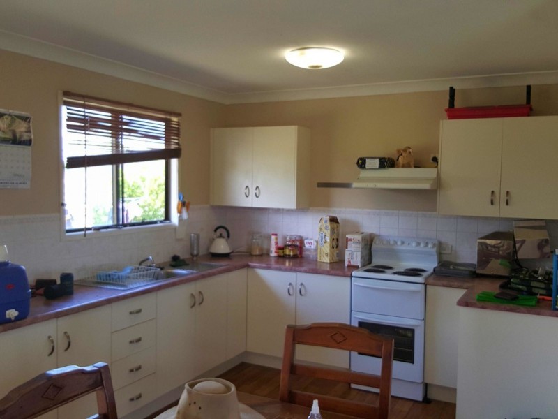 3 Hall Street South, Mount Morgan QLD 4714