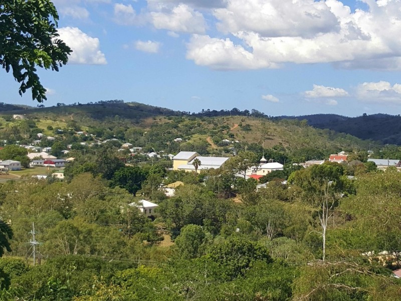 3 Hall Street South, Mount Morgan QLD 4714