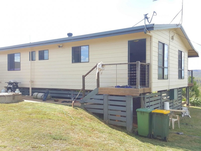 3 Hall Street South, Mount Morgan QLD 4714