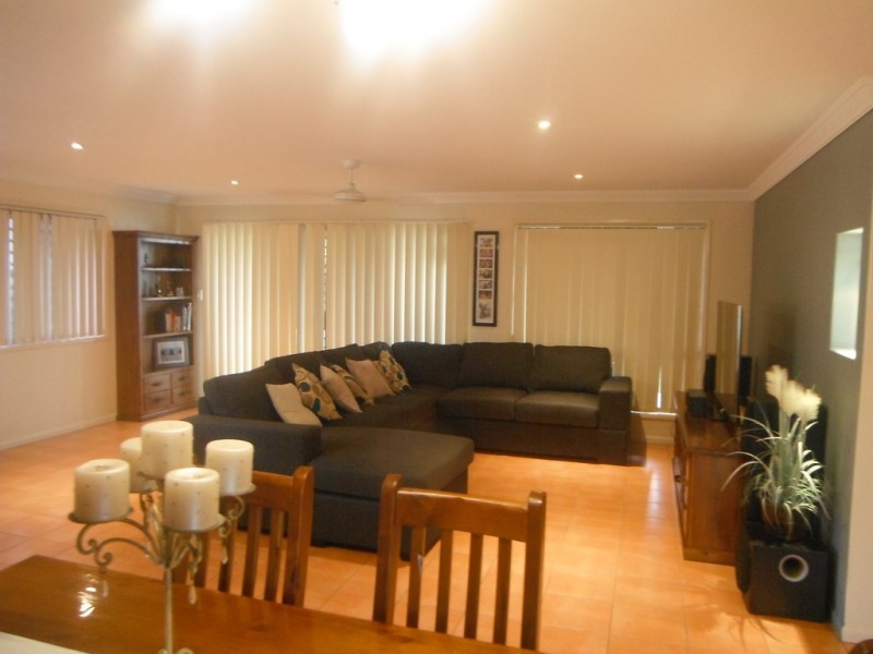 36 Rosewood Ave, Gracemere QLD 4702