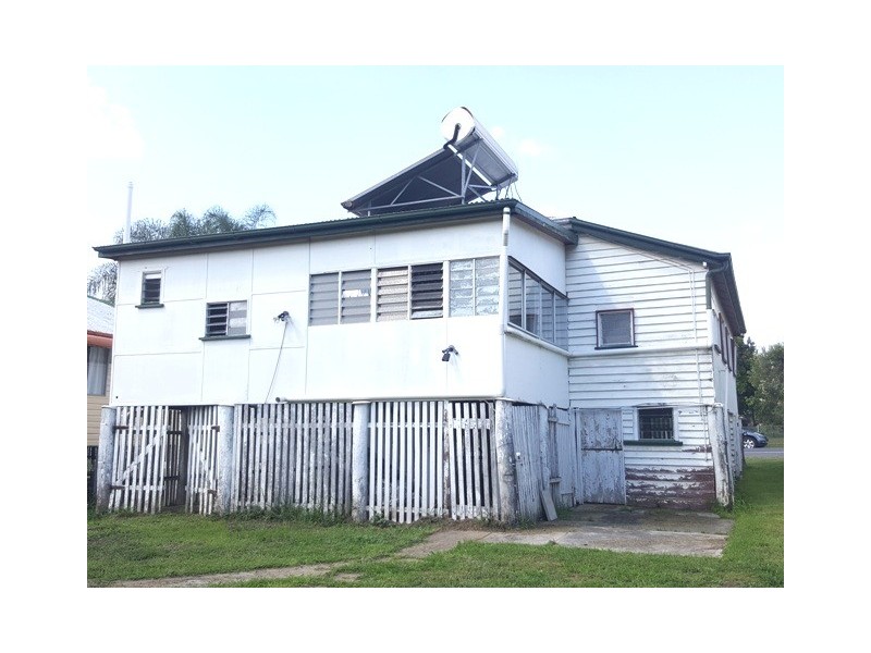 54 James Street, Mount Morgan QLD 4714