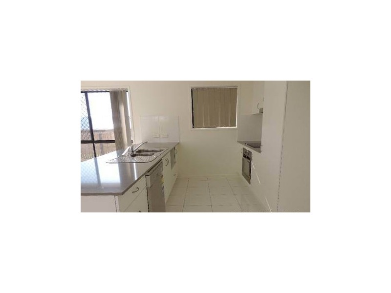 4 Devries Avenue, Gracemere QLD 4702