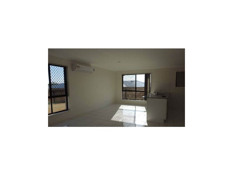 4 Devries Avenue, Gracemere QLD 4702