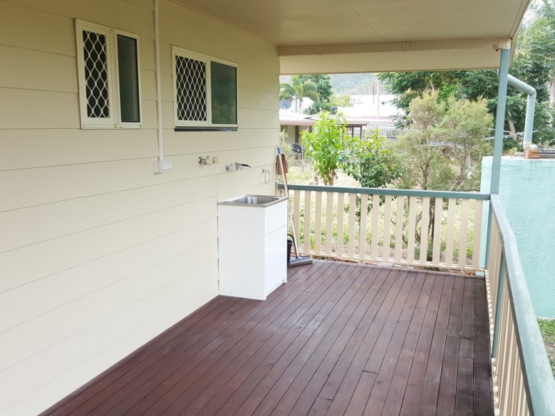 10 Mackay Street, Lakes Creek QLD 4701