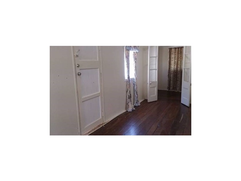 79 River Street, Mount Morgan QLD 4714