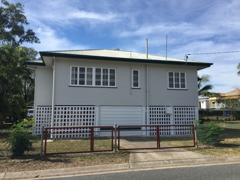 10 Edward Street, Berserker QLD 4701
