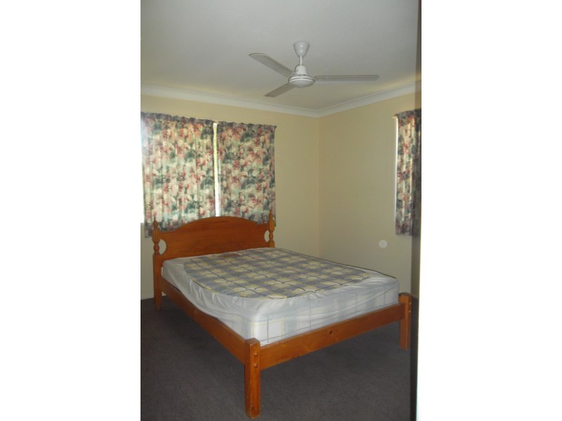 1/160 Shepherd Street, Koongal QLD 4701