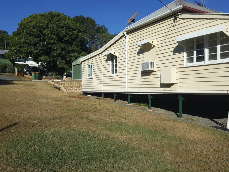 15 James Street, Mount Morgan QLD 4714