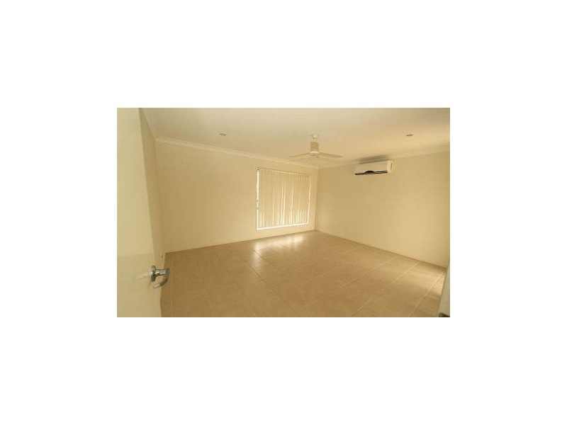 26 Chatterton Boulevard, Gracemere QLD 4702