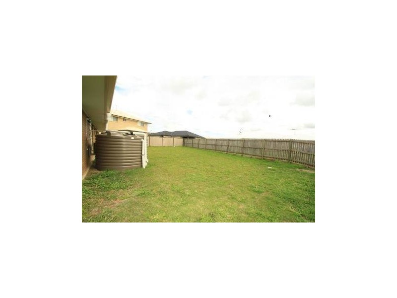 26 Chatterton Boulevard, Gracemere QLD 4702