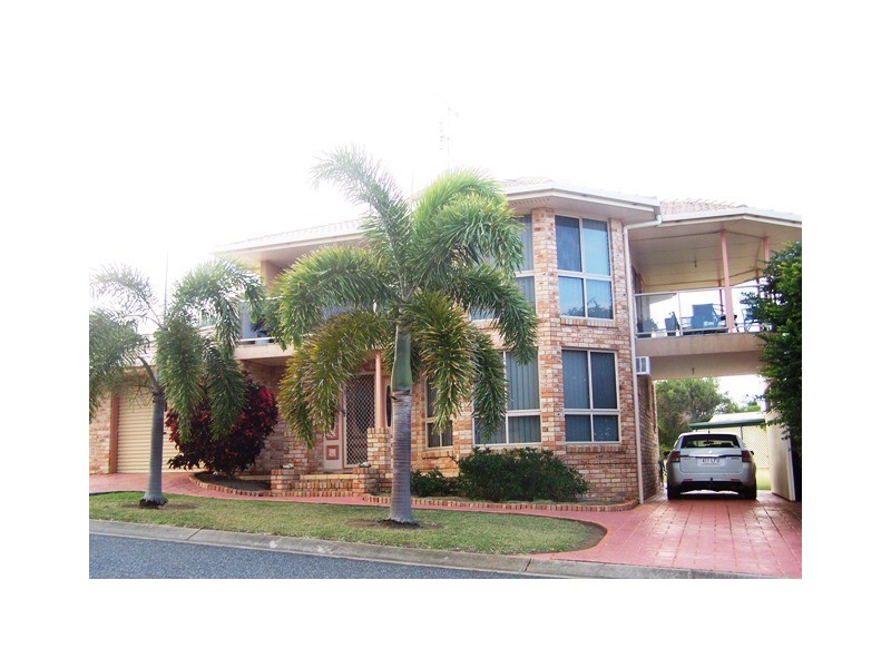 5 Crayke Court, Pacific Heights QLD 4703