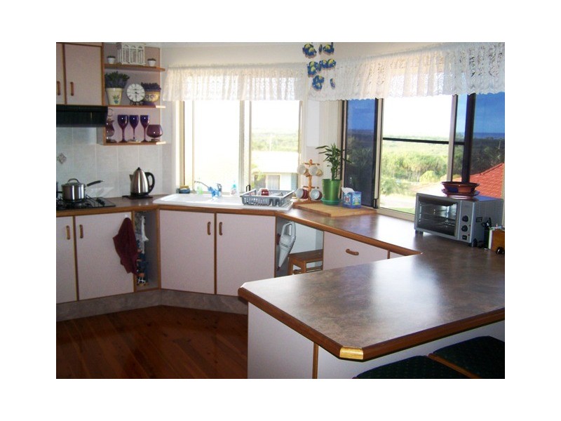 5 Crayke Court, Pacific Heights QLD 4703