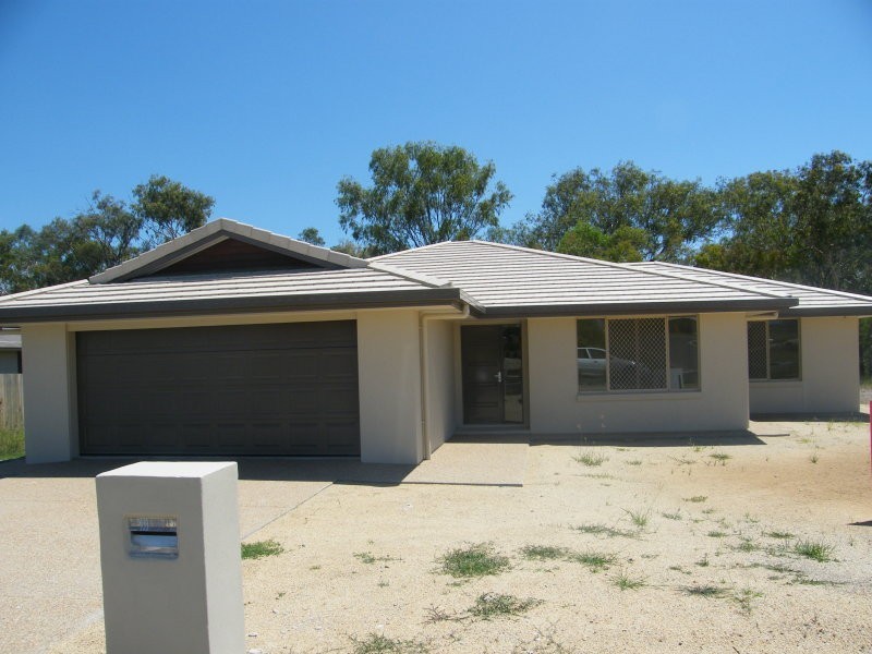 11 Adventurer Drive, Taroomball QLD 4703