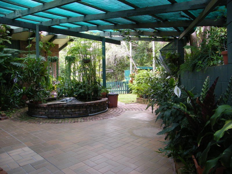 5 Clair, Taranganba QLD 4703