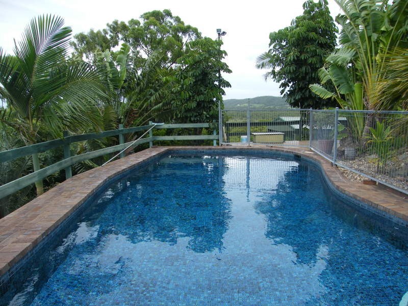 5 Clair, Taranganba QLD 4703