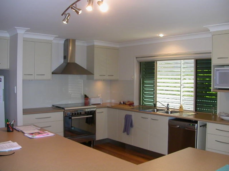 11 Pacific Drive, Pacific Heights QLD 4703