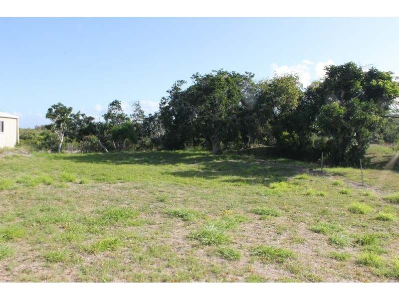6 Carlo Corner, Keppel Sands QLD 4702