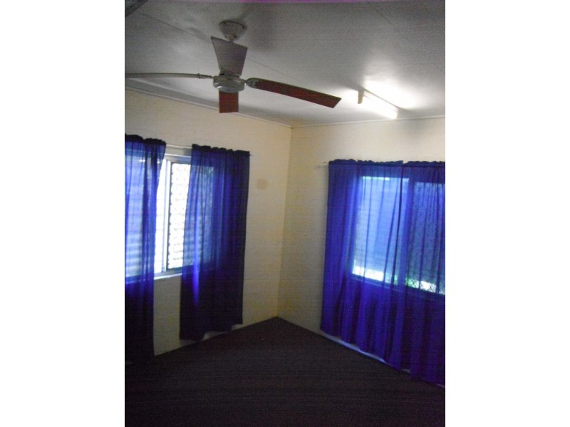 27 Charles, Yeppoon QLD 4703