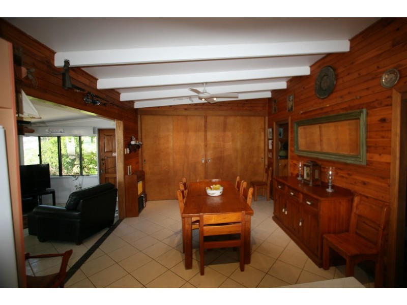 60 Schofield Parade, Keppel Sands QLD 4702