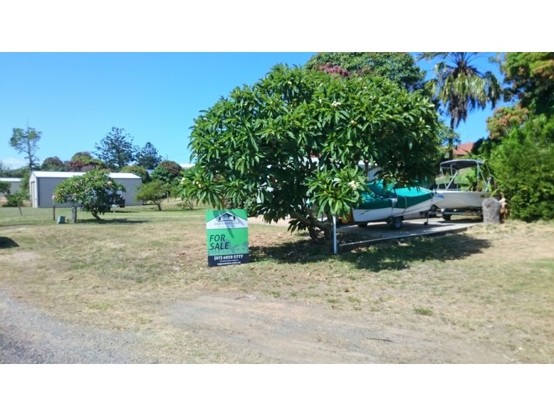 60 Schofield Parade, Keppel Sands QLD 4702