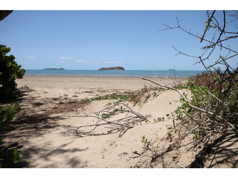 64 Reef Street, Zilzie QLD 4710