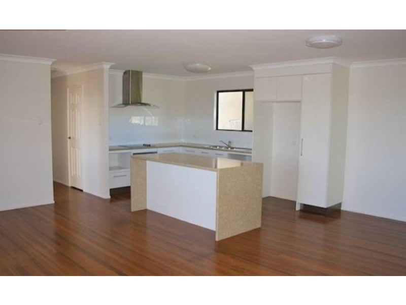 1 Larnach Street, Emu Park QLD 4710