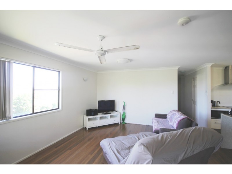 1 Larnach Street, Emu Park QLD 4710