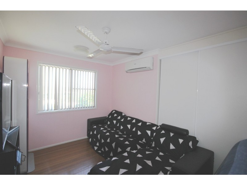 1 Larnach Street, Emu Park QLD 4710